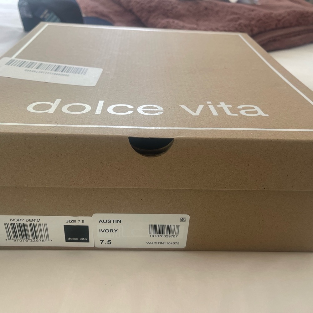 Dolce Vita Austin Ivory Sneakers
